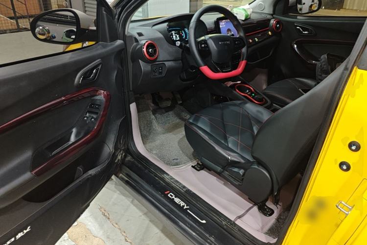 Used Chery QQ Little Ant 2022 Sweet Pink Edition Half-Sugar Version Lithium Iron Phosphate 30 kW 301 km Driver Seat