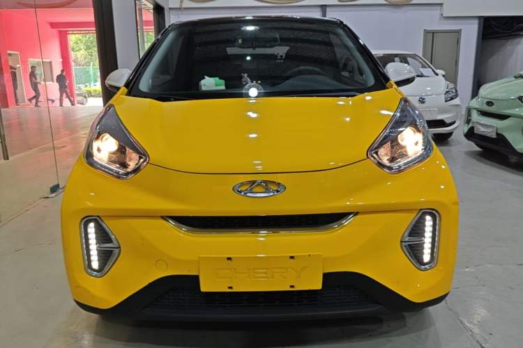 Used Chery QQ Little Ant 2022 Sweet Pink Edition Half-Sugar Version Lithium Iron Phosphate 30 kW 301 km Front