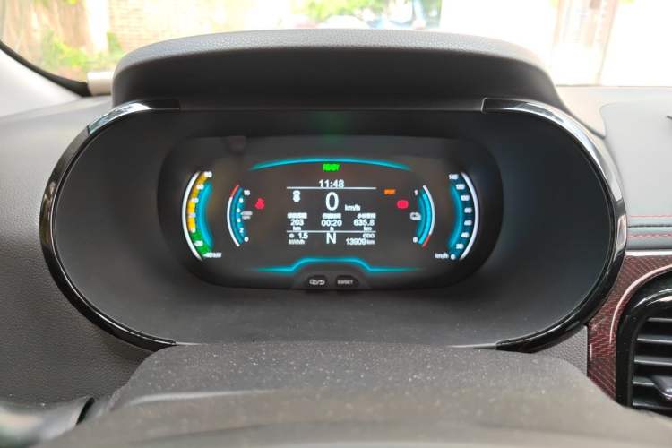 Used Chery QQ Little Ant 2022 Sweet Pink Edition Half-Sugar Version Lithium Iron Phosphate 30 kW 301 km Instrument Cluster