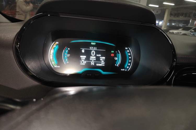 Used Chery QQ Little Ant 2022 Sweet Pink Edition Half-Sugar Version 3-Cell Lithium 30kW 301km Instrument Cluster