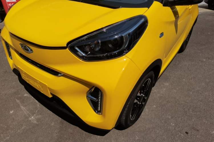 Used Chery QQ Little Ant 2022 Sweet Pink Edition Half-Sugar Version Lithium Iron Phosphate 30 kW 301 km Left Front Headlight