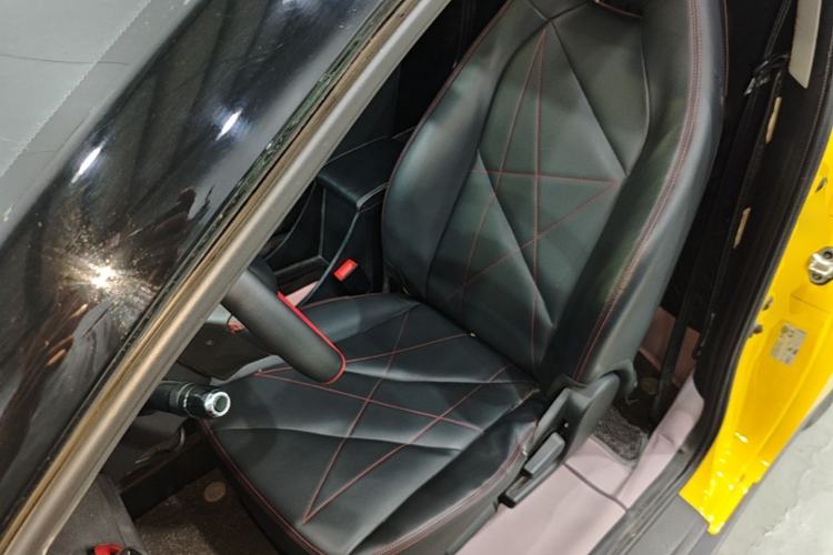 Used Chery QQ Little Ant 2022 Sweet Pink Edition Half-Sugar Version Lithium Iron Phosphate 30 kW 301 km Left Front Seat