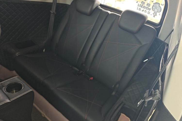 Used Chery QQ Little Ant 2022 Revised Version Sweet Pink Edition Half-Sugar Version Lithium Iron Phosphate 30.7 kWh 30 kW 301 km Left Rear Seat