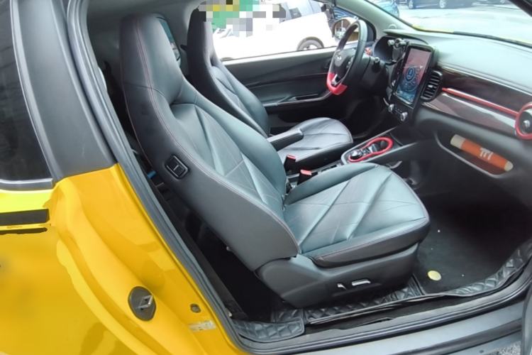 Used Chery QQ Little Ant 2022 Revised Version Sweet Pink Edition Half-Sugar Version Lithium Iron Phosphate 30.7 kWh 30 kW 301 km Right Front Seat