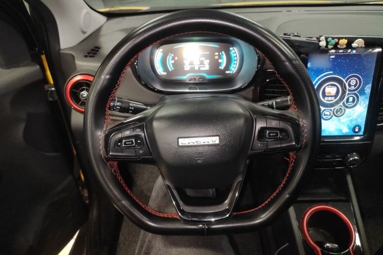 Used Chery QQ Little Ant 2022 Sweet Pink Edition Half-Sugar Version 3-Cell Lithium 30kW 301km Steering Wheel