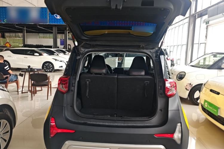 Used Chery QQ Little Ant 2022 Sweet Pink Edition Half-Sugar Version Lithium Iron Phosphate 29.2 kWh 30 kW 301 km Trunk