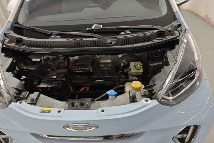 Used Chery QQ Little Ant 2023 251km True Love Edition Lithium Iron Phosphate Engine Bay