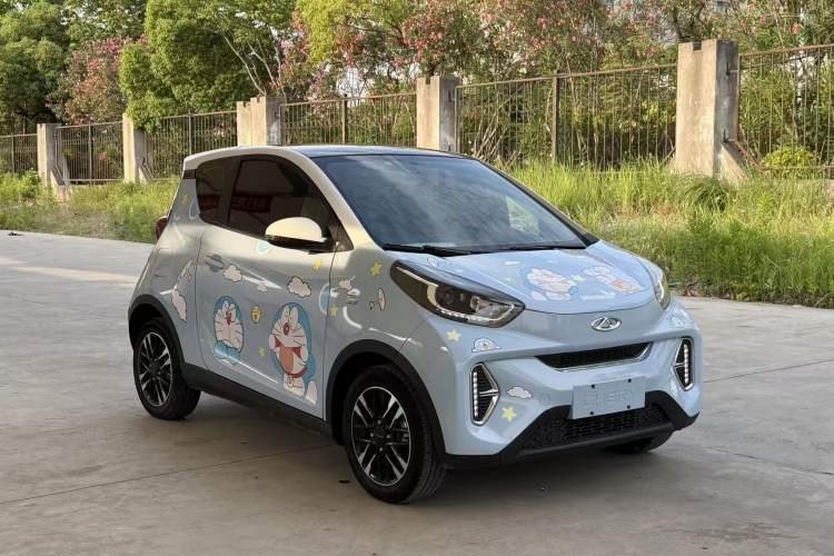Used Chery QQ Little Ant 2023 251km True Love Edition Lithium Iron Phosphate Exterior 2