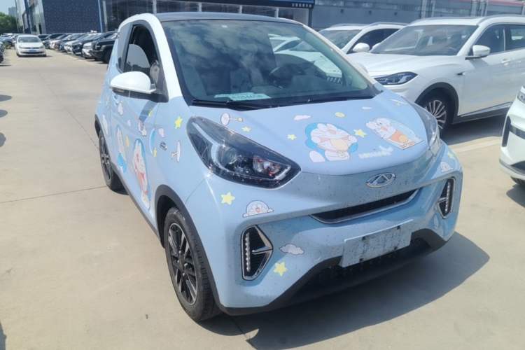 Used Chery QQ Little Ant 2023 251km True Love Edition Lithium Iron Phosphate Front Right 45 Deg