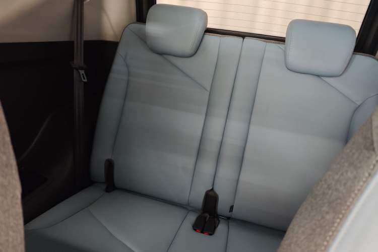 Used Chery QQ Little Ant 2023 251km True Love Edition Lithium Iron Phosphate Interior 5