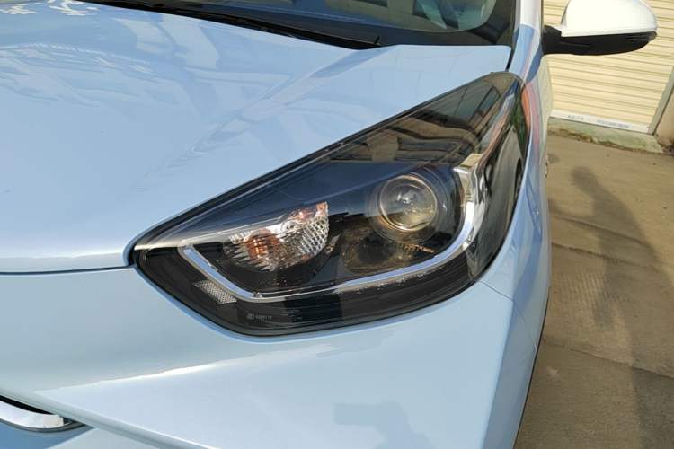 Used Chery QQ Little Ant 2023 251km True Love Edition Lithium Iron Phosphate Left Front Headlight