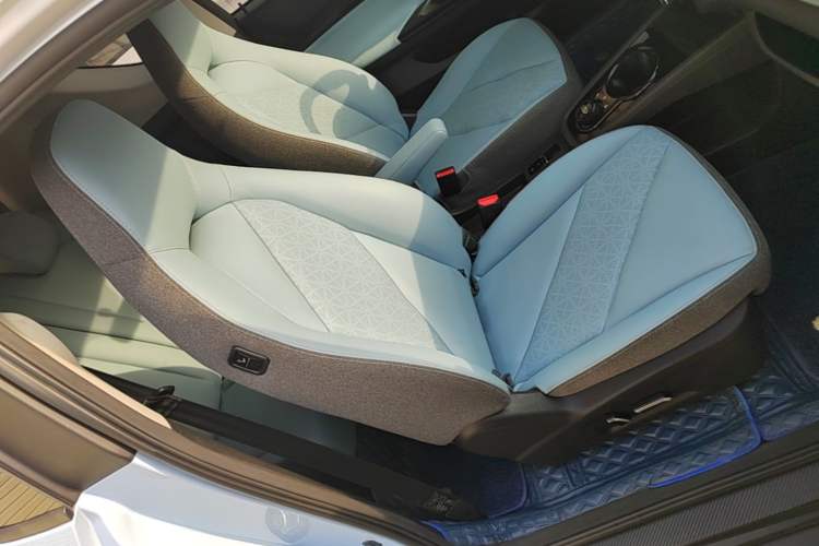 Used Chery QQ Little Ant 2023 251km True Love Edition Lithium Iron Phosphate Right Front Seat