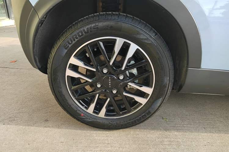 Used Chery QQ Little Ant 2023 251km True Love Edition Lithium Iron Phosphate Right Rear Wheel Hub