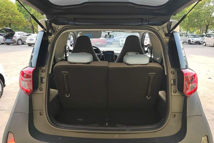 Used Chery QQ Little Ant 2023 251km True Love Edition Lithium Iron Phosphate Trunk