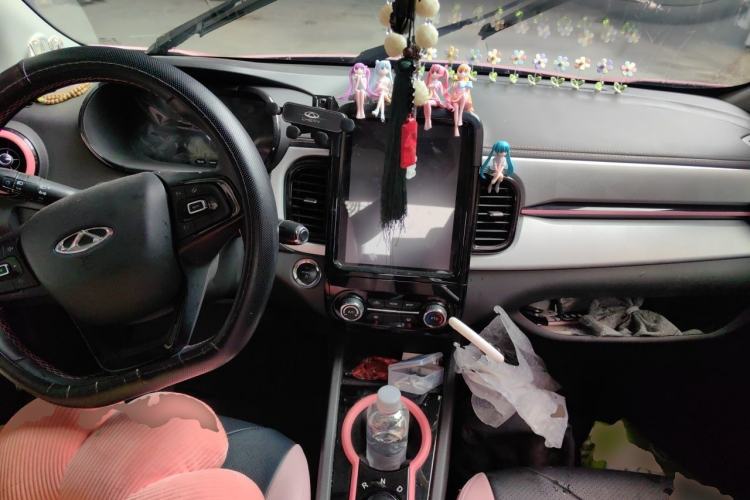Used Chery QQ Little Ant 2023 301km True Love Plus Version Lithium Iron Phosphate Center Console
