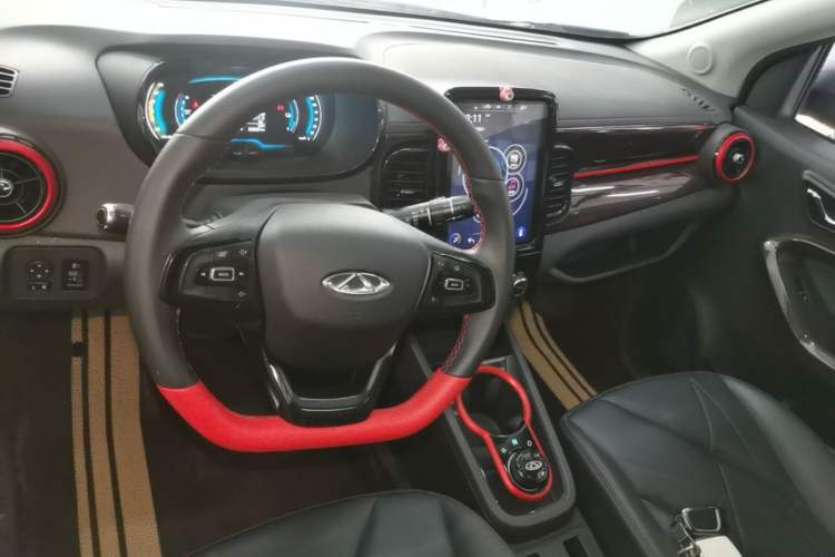 Used Chery QQ Little Ant 2023 301km True Love Plus Version Ternary Lithium Center Console