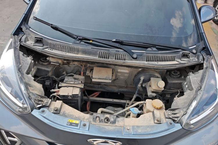 Used Chery QQ Little Ant 2023 251km True Love Edition Lithium Iron Phosphate Engine Bay
