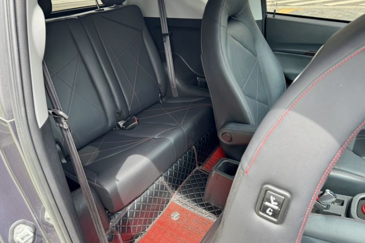 Used Chery QQ Little Ant 2023 Updated Version 251 km Love Edition Lithium Iron Phosphate Interior 1
