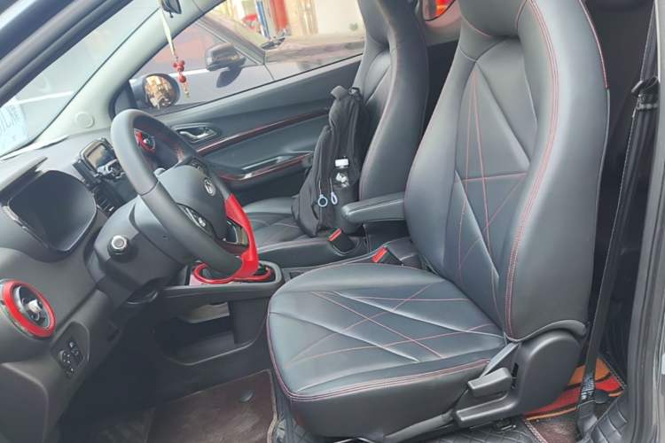 Used Chery QQ Little Ant 2023 251km True Love Edition Lithium Iron Phosphate Left Front Seat
