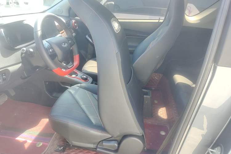 Used Chery QQ Little Ant 2023 Updated Version 251 km Love Edition Lithium Iron Phosphate Left Front Seat