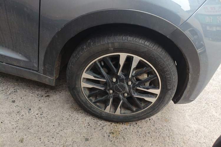 Used Chery QQ Little Ant 2023 301km True Love Plus Version Lithium Iron Phosphate Right Front Wheel Hub