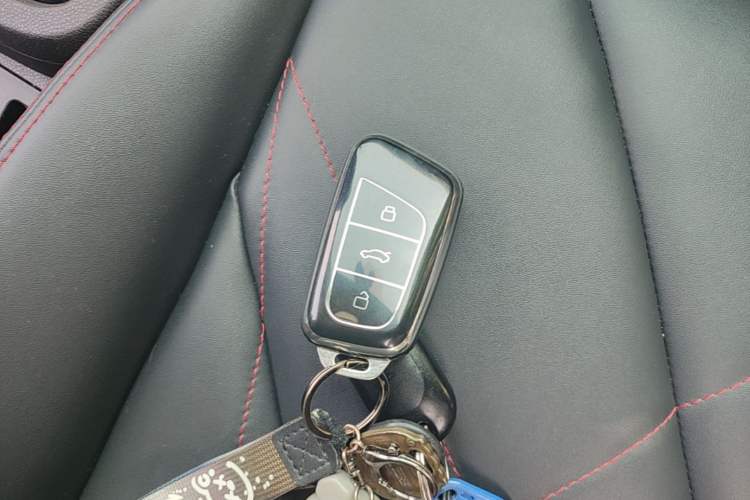 Used Chery QQ Little Ant 2023 Updated Version 251 km Love Edition Lithium Iron Phosphate Vehicle Key