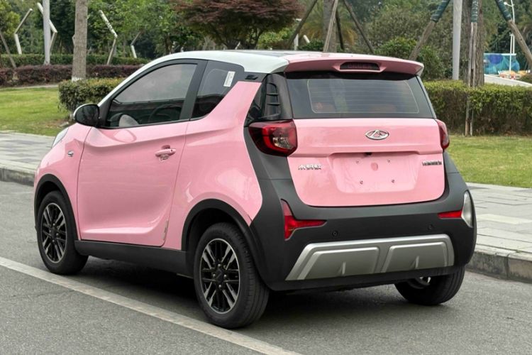 Used Chery QQ Little Ant 2023 251km True Love Edition Lithium Iron Phosphate Exterior 4