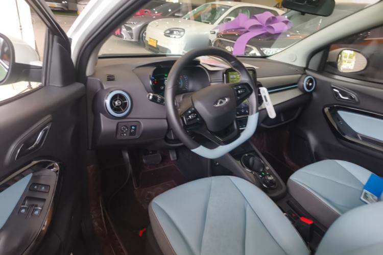 Used Chery QQ Little Ant 2023 301km True Love Plus Version Ternary Lithium Center Console