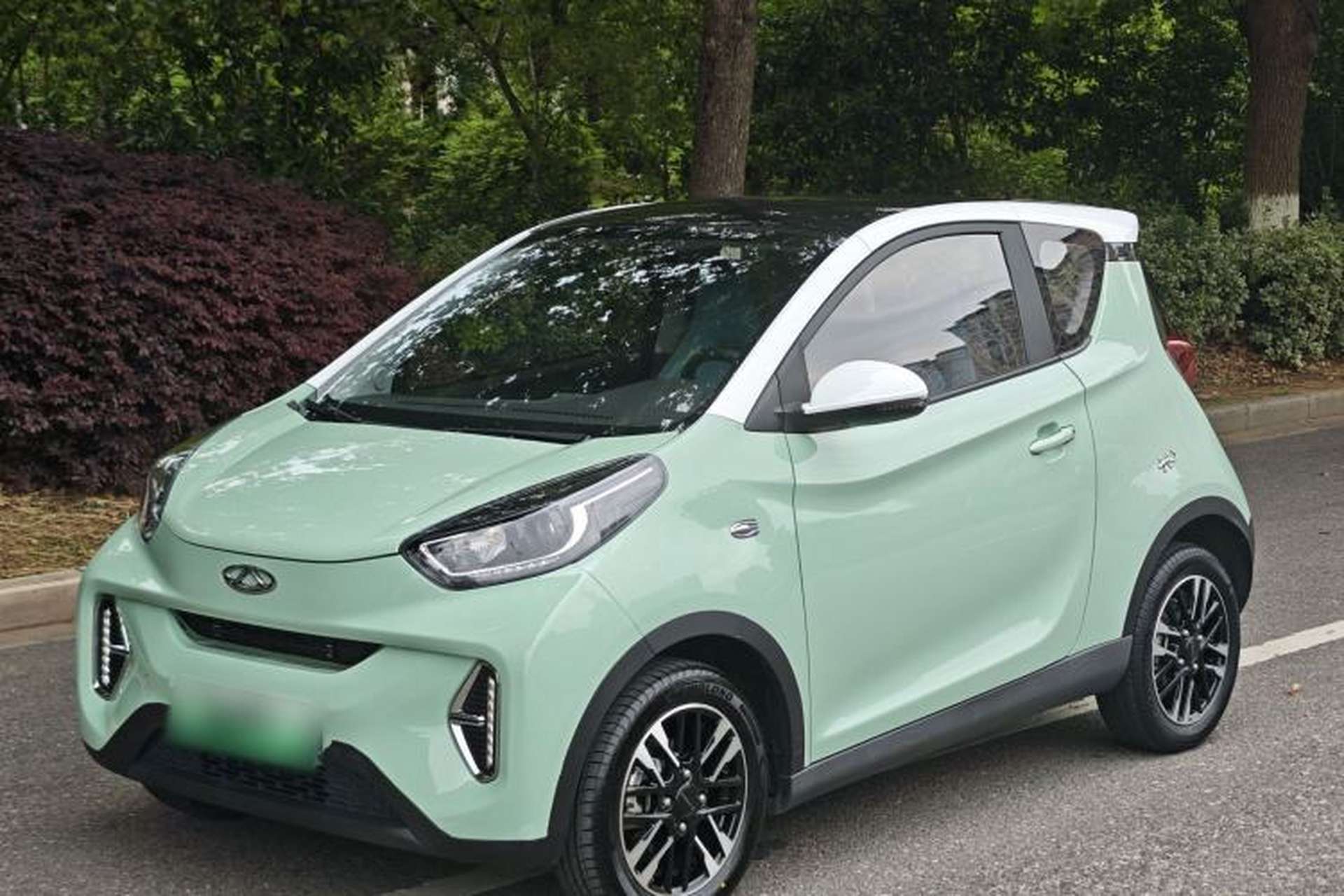 Used Chery QQ Little Ant 2023 251km True Love Edition Lithium Iron Phosphate Exterior 2