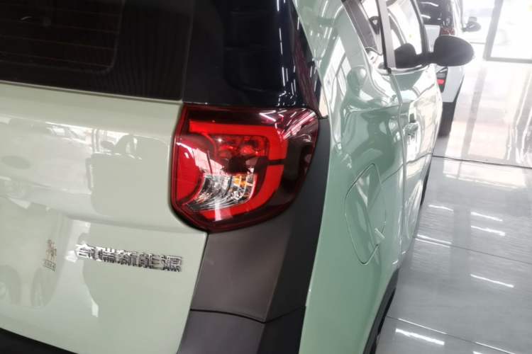 Used Chery QQ Little Ant 2023 251km True Love Edition Lithium Iron Phosphate Exterior 3