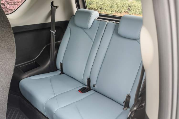 Used Chery QQ Little Ant 2023 251km True Love Edition Lithium Iron Phosphate Interior 4