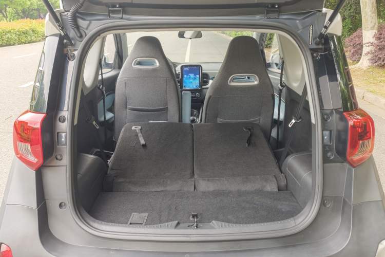 Used Chery QQ Little Ant 2023 251km True Love Edition Lithium Iron Phosphate Interior 6