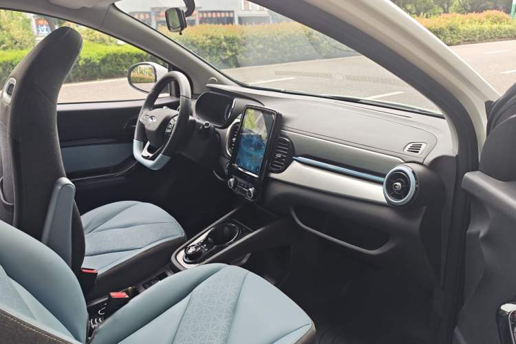 Used Chery QQ Little Ant 2023 251km True Love Edition Lithium Iron Phosphate Interior 9