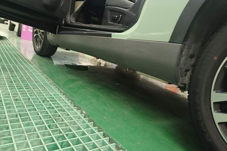 Used Chery QQ Little Ant 2023 301km True Love Plus Version Ternary Lithium Left Side Sill