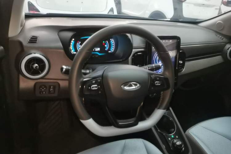 Used Chery QQ Little Ant 2023 251km True Love Edition Lithium Iron Phosphate Steering Wheel
