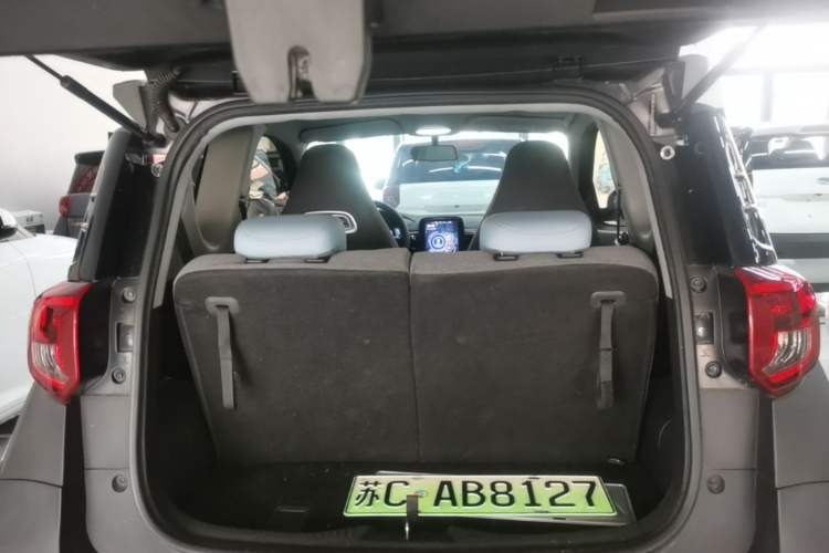 Used Chery QQ Little Ant 2023 251km True Love Edition Lithium Iron Phosphate Trunk