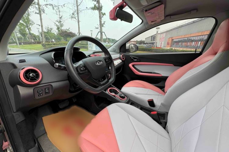 Used Chery QQ Little Ant 2023 251km True Love Edition Lithium Iron Phosphate Interior 1