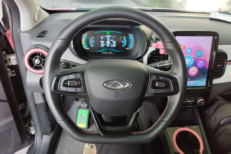 Used Chery QQ Little Ant 2023 251km True Love Edition Lithium Iron Phosphate Steering Wheel