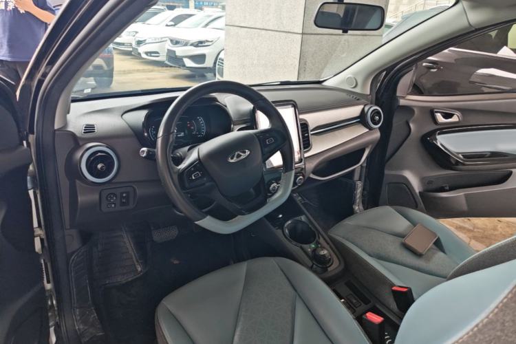 Used Chery QQ Little Ant 2023 301km True Love Plus Version Lithium Iron Phosphate Center Console