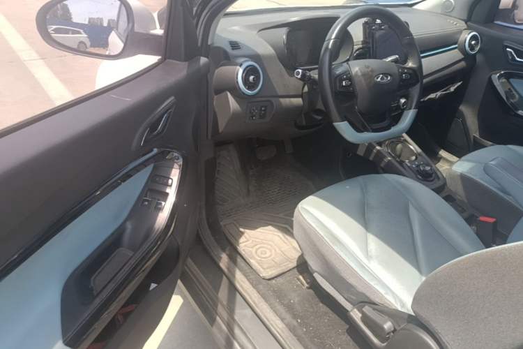 Used Chery QQ Little Ant 2023 Updated Version 251 km Love Edition Lithium Iron Phosphate Driver Seat