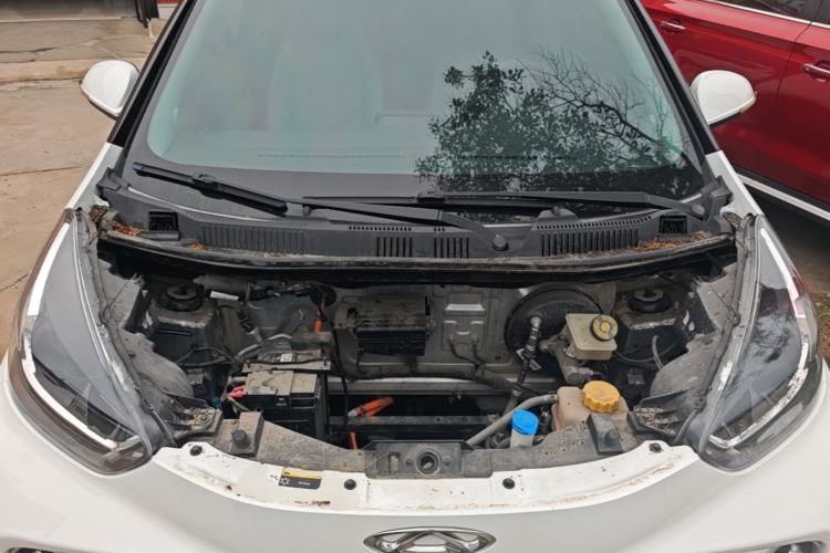 Used Chery QQ Little Ant 2023 251km True Love Edition Lithium Iron Phosphate Engine Bay