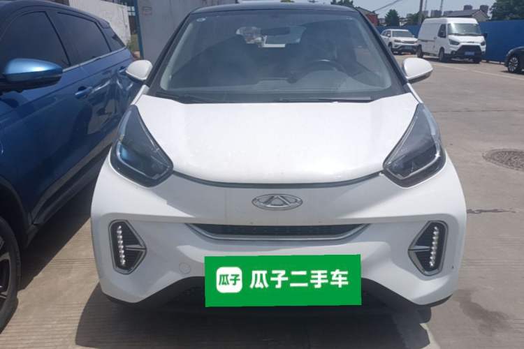 Used Chery QQ Little Ant 2023 Updated Version 251 km Love Edition Lithium Iron Phosphate Front