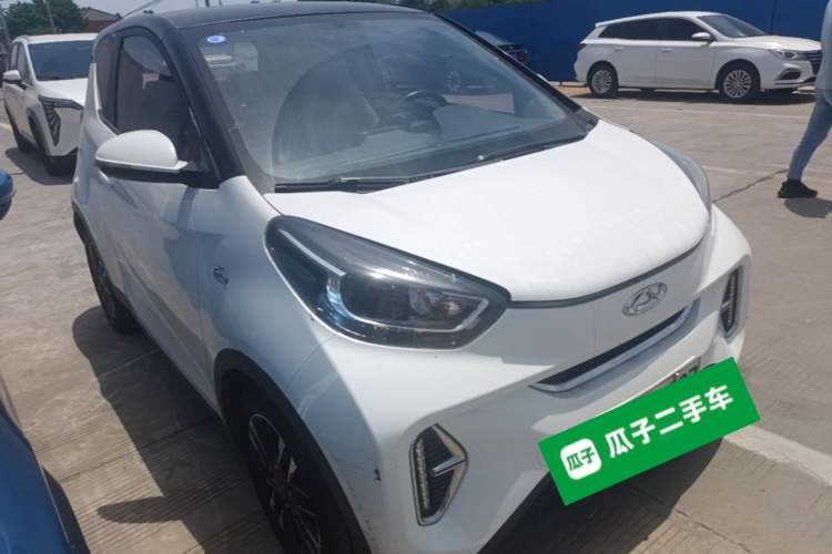Used Chery QQ Little Ant 2023 Updated Version 251 km Love Edition Lithium Iron Phosphate Front Right 45 Deg