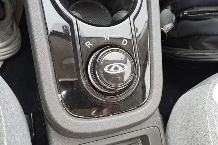 Used Chery QQ Little Ant 2023 251km Love Edition Lithium Iron Phosphate Gear Lever
