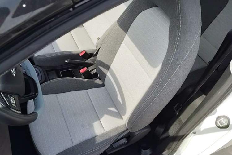 Used Chery QQ Little Ant 2023 251km Love Edition Lithium Iron Phosphate Left Front Seat