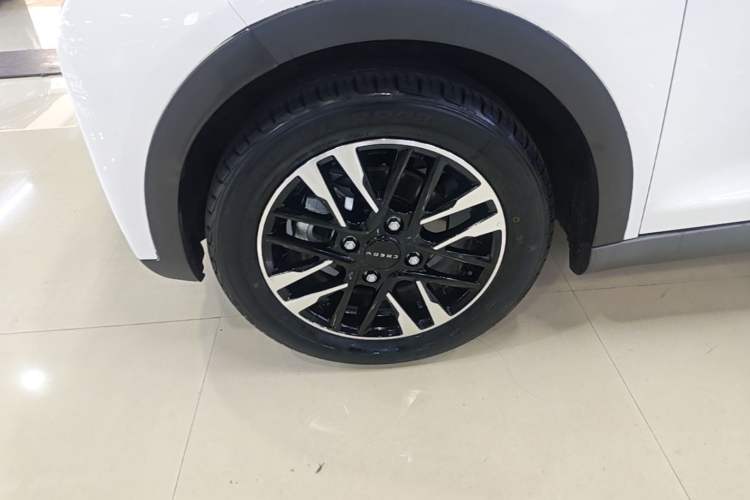 Used Chery QQ Little Ant 2023 251km True Love Edition Lithium Iron Phosphate Left Front Wheel Hub