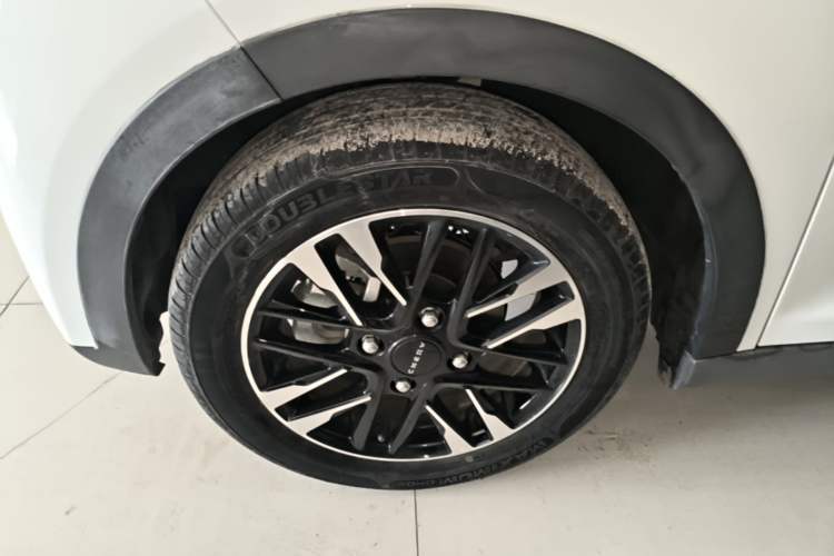 Used Chery QQ Little Ant 2023 251km True Love Edition Lithium Iron Phosphate Left Front Wheel Hub