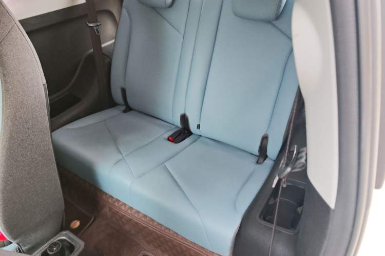 Used Chery QQ Little Ant 2023 251km True Love Edition Lithium Iron Phosphate Left Rear Seat