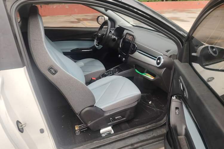 Used Chery QQ Little Ant 2023 251km True Love Edition Lithium Iron Phosphate Right Front Seat