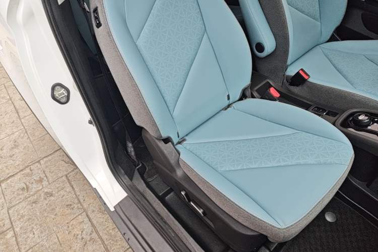 Used Chery QQ Little Ant 2023 Updated Version 251 km Love Edition Lithium Iron Phosphate Right Front Seat